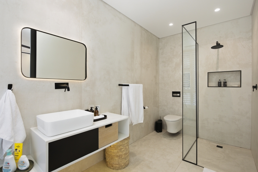 7 Bedroom Property for Sale in Groot Constantia Western Cape